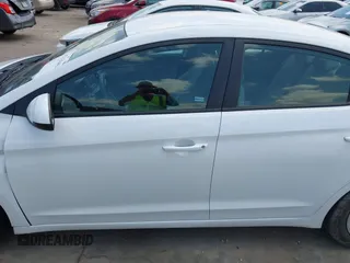 2017 Hyundai Elantra SE z VIN 5NPD74LF3HH097407, wystawiony jako IAAI lot #42216414 z przebiegiem 113 991 mil mil oraz . Historia ofert i sprzedaży dostępna na DreamBid. Obrazek 14.