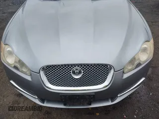 2010 Jaguar XF Supercharged with VIN SAJWA0HE2AMR63968, listed as a IAAI auction lot 41723274 with 102,830 mi miles. Bid and sale history available at carsss.com. Image 6.