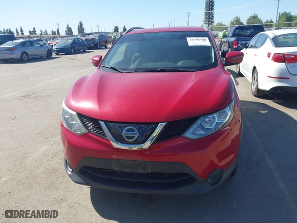 2018 Nissan Rogue Sport SV with VIN JN1BJ1CP9JW164787, listed as a IAAI auction lot 41988580 with 167,001 mi miles. Bid and sale history available at carsss.com. Image 13.