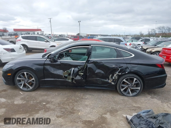 2021 Hyundai Sonata SEL Plus with VIN 5NPEJ4J21MH111126, listed as a IAAI auction lot 41833686 with 35,479 mi miles and . Bid and sale history available at DreamBid. Image 15.