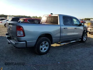 2022 Ram 1500 Big Horn with VIN 1C6RREMT9NN276726, listed as a Copart auction lot 43628335 with 26,076 mi miles and Salvage Title. Bid and sale history available at carsss.com. Image 3.