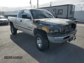 1998 Dodge Ram 2500 with VIN 1B7KF23W1WJ130679, listed as a Copart auction lot 46950485 with 0 mi miles and Salvage Title. Bid and sale history available at carsss.com. Image 1.