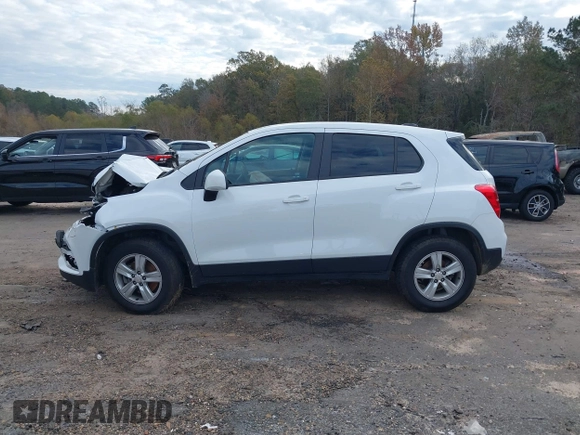 2022 Chevrolet Trax LS with VIN KL7CJNSM6NB522406, listed as a IAAI auction lot 40993801 with 115,738 mi miles. Bid and sale history available at carsss.com. Image 14.