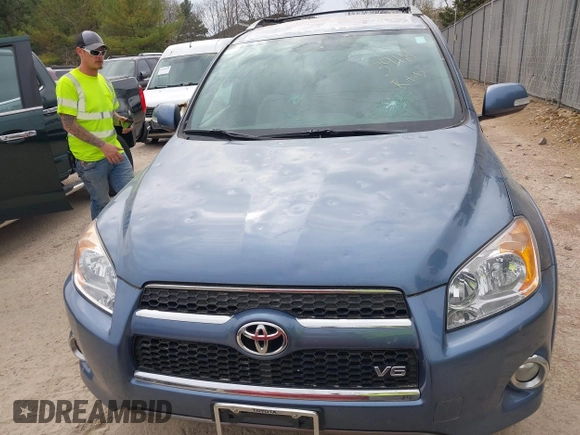 2010 Toyota RAV4 Limited with VIN 2T3DK4DV4AW035002, listed as a IAAI auction lot 42143918 with 190,568 mi miles and . Bid and sale history available at DreamBid. Image 13.