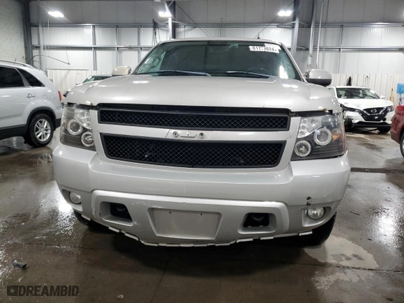2007 Chevrolet Suburban LT with VIN 1GNFK16397J248593, listed as a Copart auction lot 81773824 with 226,149 mi miles and Clean Title. Bid and sale history available at carsss.com. Image 5.