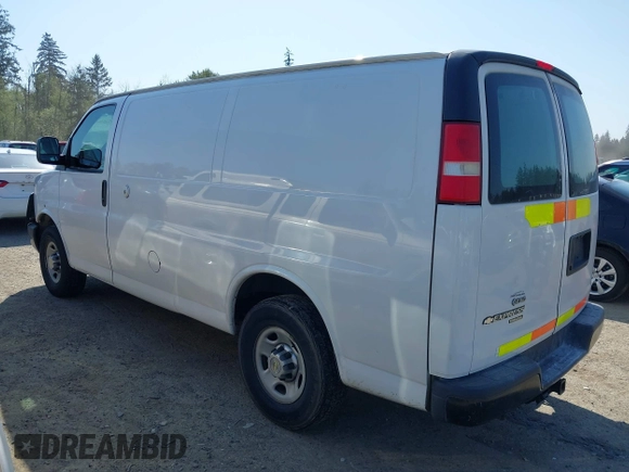 2012 Chevrolet Express Cargo Van with VIN 1GCWGFCB0C1117727, listed as a IAAI auction lot 42105038 with 204,472 mi miles. Bid and sale history available at carsss.com. Image 3.