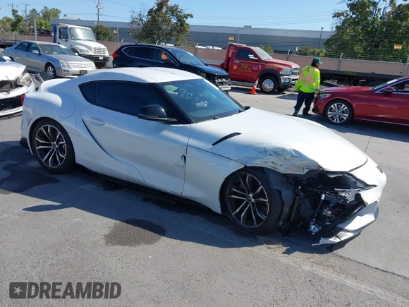 2021 Toyota Supra 2.0 with VIN WZ1DB2C01MW039946, listed as a IAAI auction lot 42519516 with 21,073 mi miles and . Bid and sale history available at DreamBid. Image 1.