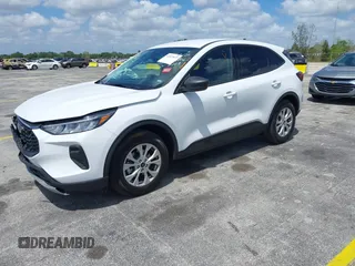 2025 Ford Escape Active z VIN 1FMCU0GN4SUA57229, wystawiony jako IAAI lot #42122877 z przebiegiem 6 119 mil mil oraz . Historia ofert i sprzedaży dostępna na DreamBid. Obrazek 17.
