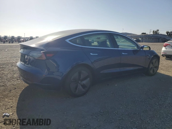 2019 Tesla Model 3 Mid Range z VIN 5YJ3E1EAXKF299345, wystawiony jako Copart lot #58335555 z przebiegiem 69 372 mil mil oraz Szkody całkowita. Historia ofert i sprzedaży dostępna na DreamBid. Obrazek 3.