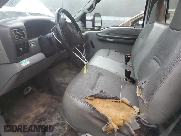 2002 Ford F-350 with VIN 1FDWF36F62EA33785, listed as a Copart auction lot 83114154 with 227,107 mi miles and Salvage title. Bid and sale history available at DreamBid. Image 7.