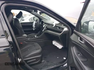 2024 Jeep Grand Cherokee Altitude z VIN 1C4RJHAG7RC679243, wystawiony jako IAAI lot #41920086 z przebiegiem Nie podano mil oraz . Historia ofert i sprzedaży dostępna na DreamBid. Obrazek 5.