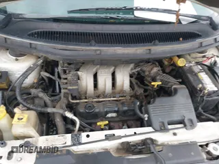 1999 Dodge Caravan SE with VIN 1B4GP44G1XB894210, listed as a IAAI auction lot 42122444 with 352,473 mi miles and . Bid and sale history available at carsss.com. Image 10.