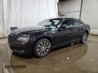 2013 Chrysler 300 S z VIN 2C3CCAGG2DH505279, wystawiony jako Copart lot #43584625 z przebiegiem 155 645 mil mil oraz Szkoda całkowita • Salvage title. Historia ofert i sprzedaży dostępna na DreamBid. Obrazek 1.