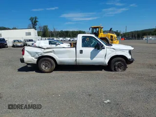 2016 Ford F-350 XL z VIN 1FTBF3A60GEC34101, wystawiony jako IAAI lot #42566706 z przebiegiem 75 188 mil mil oraz . Historia ofert i sprzedaży dostępna na DreamBid. Obrazek 13.