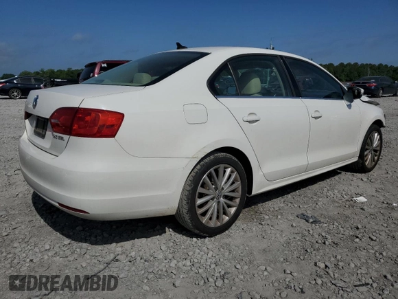 2011 Volkswagen Jetta SEL z VIN 3VWLX7AJ6BM330781, wystawiony jako Copart lot #53636705 z przebiegiem 187 416 mil mil oraz Szkoda całkowita • Salvage title. Historia ofert i sprzedaży dostępna na DreamBid. Obrazek 3.
