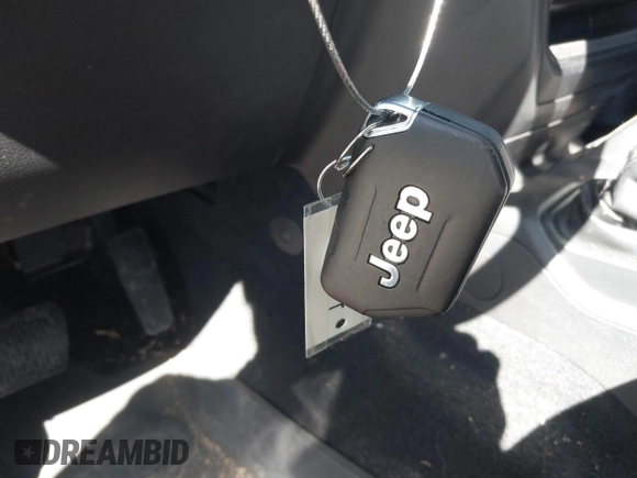 2020 Jeep Wrangler Unlimited Sport S z VIN 1C4HJXDN5LW204468, wystawiony jako IAAI lot #41855289 z przebiegiem 62 610 mil mil oraz . Historia ofert i sprzedaży dostępna na DreamBid. Obrazek 11.