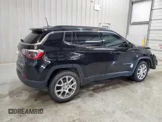 2024 Jeep Compass Latitude Lux z VIN 3C4NJDFN8RT164626, wystawiony jako Copart lot #57992635 z przebiegiem 14 379 mil mil oraz Czysty tytuł • Clean title. Historia ofert i sprzedaży dostępna na DreamBid. Obrazek 3.