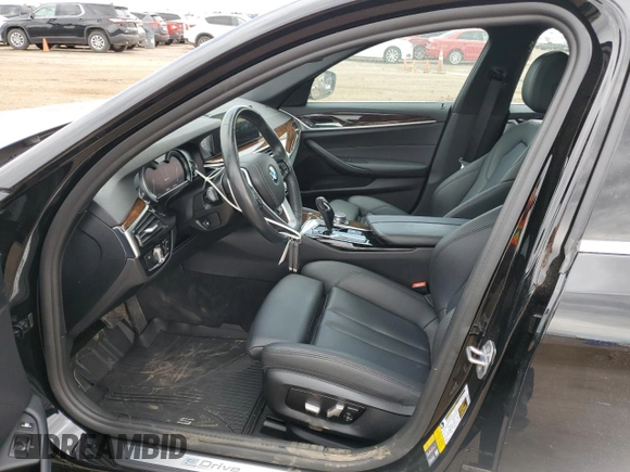 2018 BMW 5 Series 530e xDrive with VIN WBAJB1C56JB084629, listed as a Copart auction lot 67956564 with 83,302 mi miles and Non Repairable. Bid and sale history available at carsss.com. Image 7.