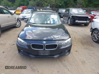 2014 BMW 3 Series 328i xDrive z VIN WBA3B5C54EF958961, wystawiony jako IAAI lot #42542378 z przebiegiem 310 348 mil mil oraz . Historia ofert i sprzedaży dostępna na DreamBid. Obrazek 12.