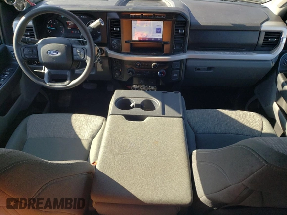2023 Ford F-350 XL с VIN 1FT8X3BT6PEC05259, выставлен на аукционе Copart как лот 88232395 с пробегом 31 863 миль миль и Списание • Salvage title. История ставок и продаж доступна на DreamBid. Изображение 8.