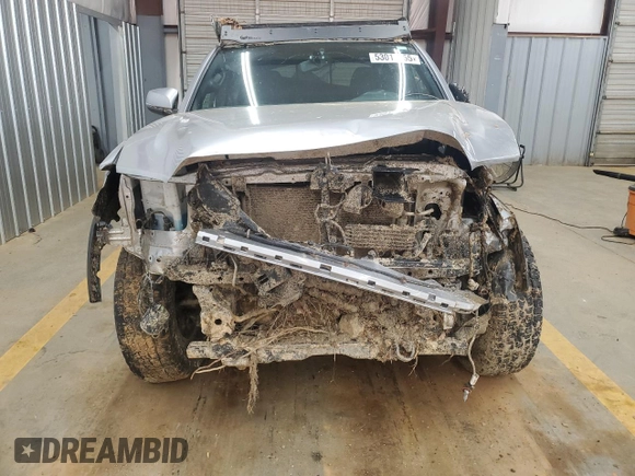 2017 Toyota Tacoma SR5 z VIN 3TMCZ5AN3HM087489, wystawiony jako Copart lot #53017955 z przebiegiem Nie podano mil oraz Szkoda całkowita • Salvage title. Historia ofert i sprzedaży dostępna na DreamBid. Obrazek 5.