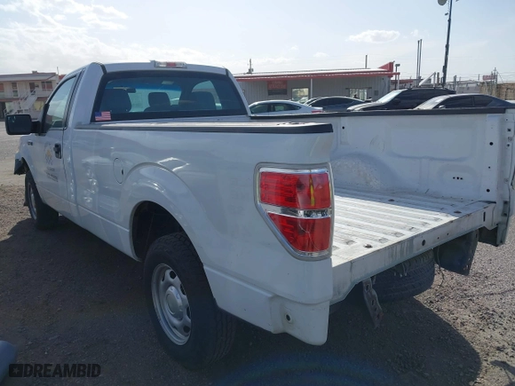 2014 Ford F-150 XL with VIN 1FTMF1CM4EKE98669, listed as a IAAI auction lot 41310314 with 133,239 mi miles. Bid and sale history available at carsss.com. Image 3.