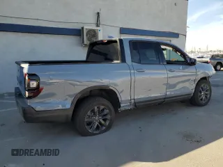 2024 Honda Ridgeline Sport z VIN 5FPYK3F18RB021179, wystawiony jako Copart lot #82610364 z przebiegiem 8 393 mil mil oraz Szkoda całkowita • Salvage title. Historia ofert i sprzedaży dostępna na DreamBid. Obrazek 3.