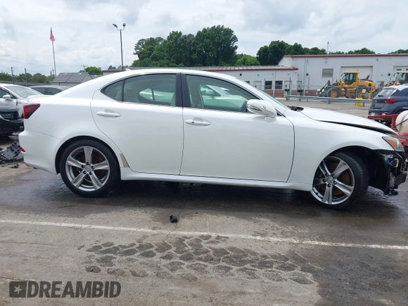 2011 Lexus IS 350 z VIN JTHBE5C25B5027770, wystawiony jako IAAI lot #42357510 z przebiegiem 204 335 mil mil oraz . Historia ofert i sprzedaży dostępna na DreamBid. Obrazek 14.