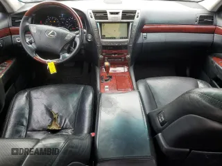 2008 Lexus LS 460 z VIN JTHBL46F585075471, wystawiony jako Copart lot #54118315 z przebiegiem 94 680 mil mil oraz Tytuł czysty. Historia ofert i sprzedaży dostępna na DreamBid. Obrazek 8.