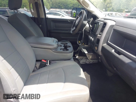 2016 Ram 2500 Tradesman with VIN 3C6UR5HJ9GG264459, listed as a IAAI auction lot 42474269 with 199,961 mi miles and . Bid and sale history available at DreamBid. Image 5.