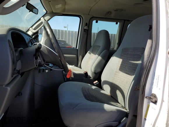 2005 Ford Econoline Passenger XL with VIN 1FBNE31L95HB31135, listed as a Copart auction lot 76639724 with 104,105 mi miles and Clean Title. Bid and sale history available at carsss.com. Image 7.
