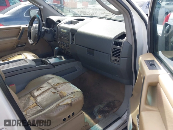 2004 Nissan Armada SE z VIN 5N1AA08A74N703355, wystawiony jako IAAI lot #41555201 z przebiegiem 190 430 mil mil oraz . Historia ofert i sprzedaży dostępna na DreamBid. Obrazek 5.
