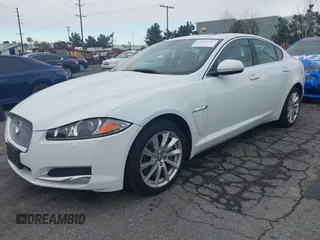 2013 Jaguar XF I4 RWD with VIN SAJWA0ES6DPU00600, listed as a IAAI auction lot 41414317 with 125,439 mi miles. Bid and sale history available at carsss.com. Image 2.