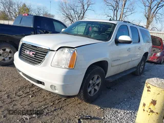 2008 GMC Yukon XL SLT 4SB z VIN 1GKFK16398J194470, wystawiony jako IAAI lot #41506702 z przebiegiem 206 147 mil mil oraz . Historia ofert i sprzedaży dostępna na DreamBid. Obrazek 2.