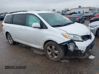 2020 Toyota Sienna LE Auto Access Seat с VIN 5TDKZ3DC1LS068541, выставлен на аукционе IAAI как лот 41688973 с пробегом 92 097 миль миль и . История ставок и продаж доступна на DreamBid. Изображение 1.