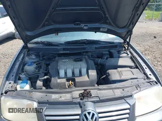 2004 Volkswagen Jetta GL with VIN 3VWRR69M04M128597, listed as a IAAI auction lot 42657556 with 283,728 mi miles and . Bid and sale history available at DreamBid. Image 10.
