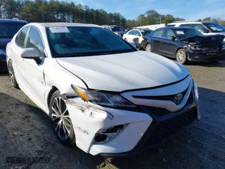 2020 Toyota Camry SE with VIN 4T1G11AK6LU504482, listed as a IAAI auction lot 41408363 with 103,469 mi miles. Bid and sale history available at carsss.com. Image 1.