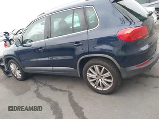 2012 Volkswagen Tiguan SE z VIN WVGAV7AX6CW510490, wystawiony jako IAAI lot #42098241 z przebiegiem 153 279 mil mil oraz . Historia ofert i sprzedaży dostępna na DreamBid. Obrazek 14.