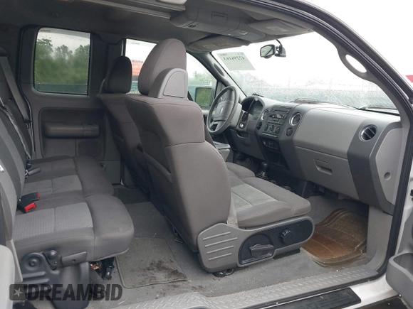 2004 Ford F-150 XLT with VIN 1FTPX14504NC73289, listed as a IAAI auction lot 42296163 with 193,363 mi miles and . Bid and sale history available at DreamBid. Image 8.
