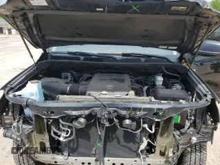 2018 Toyota Tundra SR5 z VIN 5TFDW5F18JX723486, wystawiony jako Copart lot #56826305 z przebiegiem 96 870 mil mil oraz Szkoda całkowita • Salvage title. Historia ofert i sprzedaży dostępna na DreamBid. Obrazek 11.