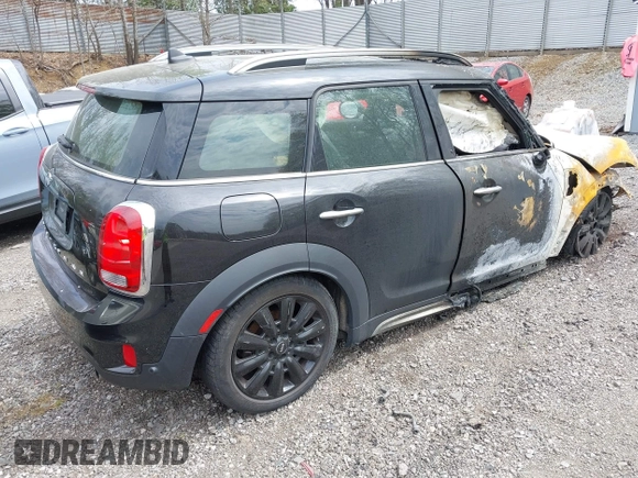 2019 MINI Countryman Cooper S с VIN WMZYT5C59K3E64682, выставлен на аукционе IAAI как лот 42149889 с пробегом Не указан миль и . История ставок и продаж доступна на DreamBid. Изображение 4.
