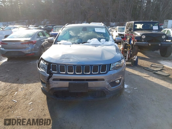 2019 Jeep Compass Latitude with VIN 3C4NJDBB4KT850342, listed as a IAAI auction lot 41398167 with 33,771 mi miles and . Bid and sale history available at DreamBid. Image 12.
