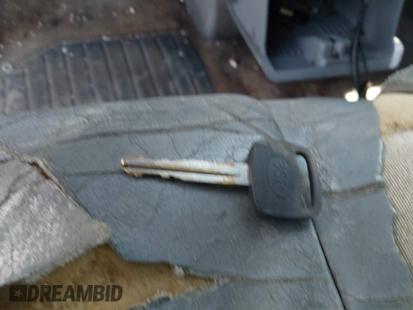 2002 Toyota Sienna LE с VIN 4T3ZF13C82U472835, выставлен на аукционе IAAI как лот 42365136 с пробегом 293 372 миль миль и . История ставок и продаж доступна на DreamBid. Изображение 11.