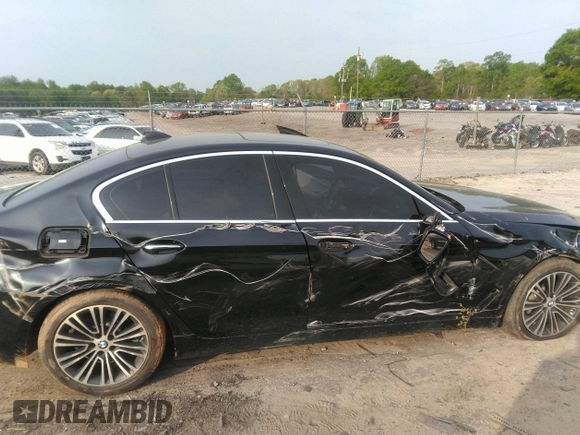 2017 BMW 5 Series 530i with VIN WBAJA5C38HWA35365, listed as a IAAI auction lot 42036200 with 94,072 mi miles and . Bid and sale history available at carsss.com. Image 6.