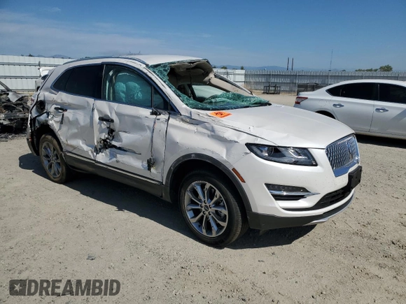 2019 Lincoln MKC Select with VIN 5LMCJ2C99KUL02603, listed as a Copart auction lot 60930025 with 70,157 mi miles and Non repairable. Bid and sale history available at DreamBid. Image 4.