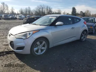 2015 Hyundai Veloster with VIN KMHTC6AD0FU236783, listed as a Copart auction lot 44960295 with 81,757 mi miles and Clean Title. Bid and sale history available at carsss.com. Image 1.