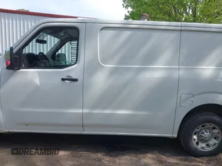 2017 Nissan NV SV с VIN 1N6AF0KYXHN806543, выставлен на аукционе IAAI как лот 42091203 с пробегом 278 626 миль миль и . История ставок и продаж доступна на DreamBid. Изображение 14.