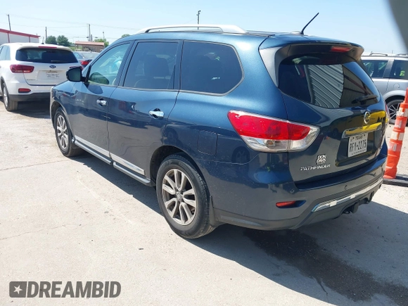 2014 Nissan Pathfinder SV with VIN 5N1AR2MN6EC689877, listed as a IAAI auction lot 42042150 with 145,221 mi miles. Bid and sale history available at carsss.com. Image 3.