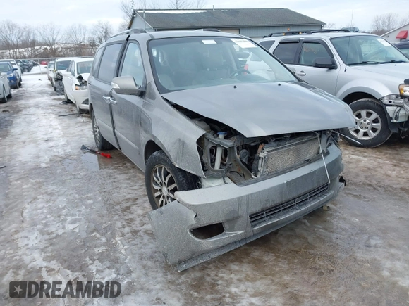 2011 Kia Sedona EX with VIN KNDMH4C74B6374945, listed as a IAAI auction lot 41603400 with 195,848 mi miles. Bid and sale history available at carsss.com. Image 1.