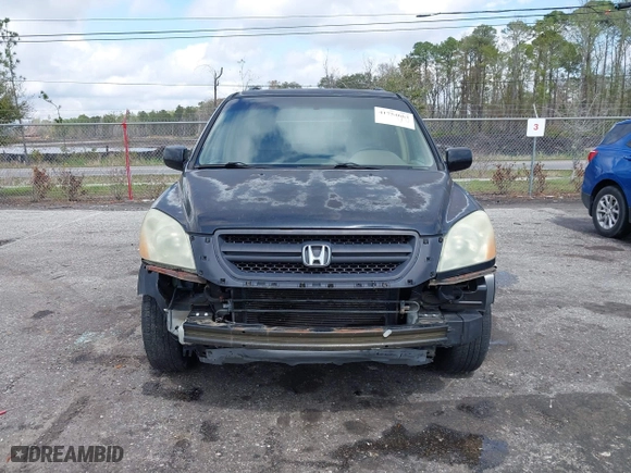 2004 Honda Pilot EX with VIN 5FNYF18514B001334, listed as a IAAI auction lot 41754663 with 208,514 mi miles. Bid and sale history available at carsss.com. Image 12.